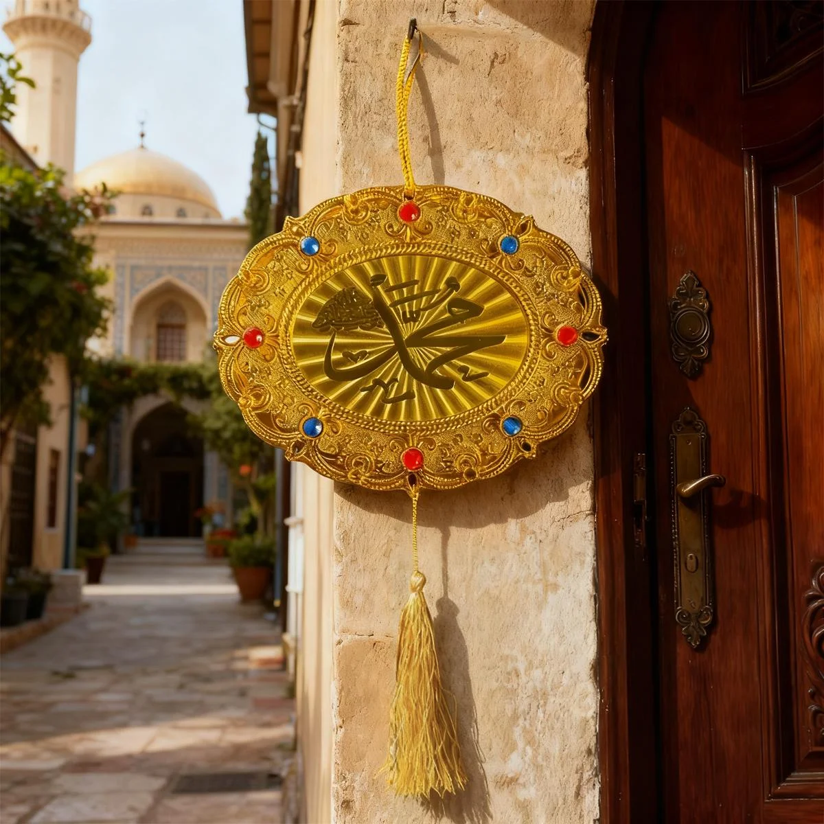 Gold Islamic Wall Decoration — detail