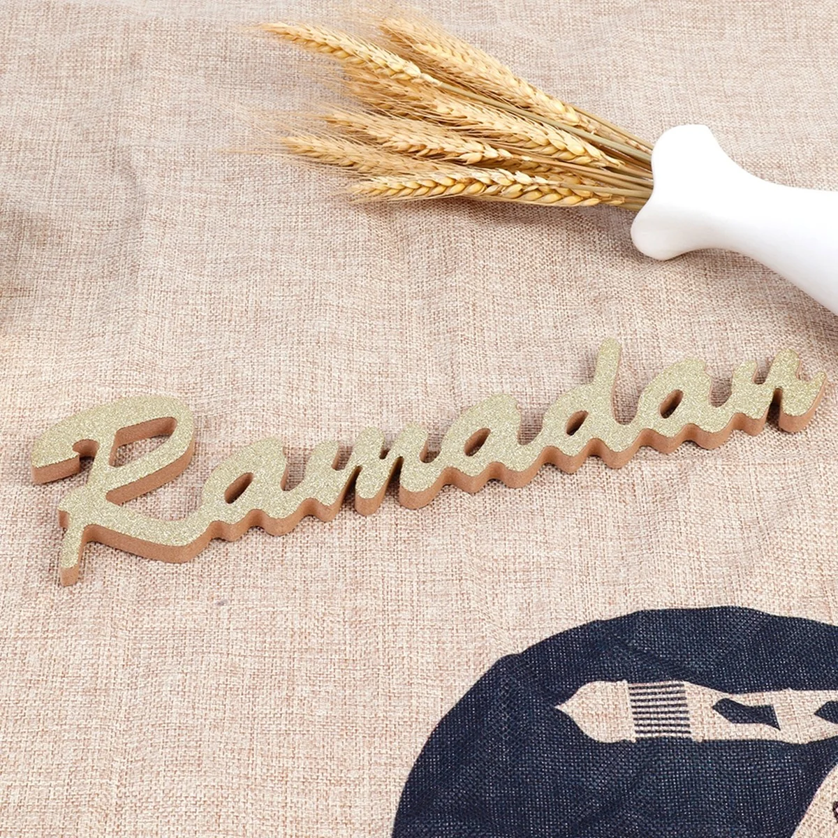 Wood Glitter Lettering Ornament Ramadan Gold (650082)